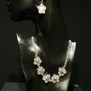 Source Unknown Silver Floral Necklace